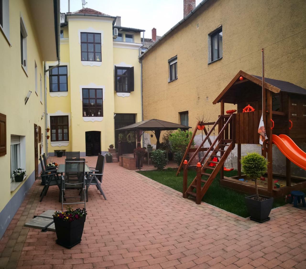 Korzo Apartman Koszeg Exterior photo